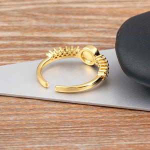 Gold Ring with Eye