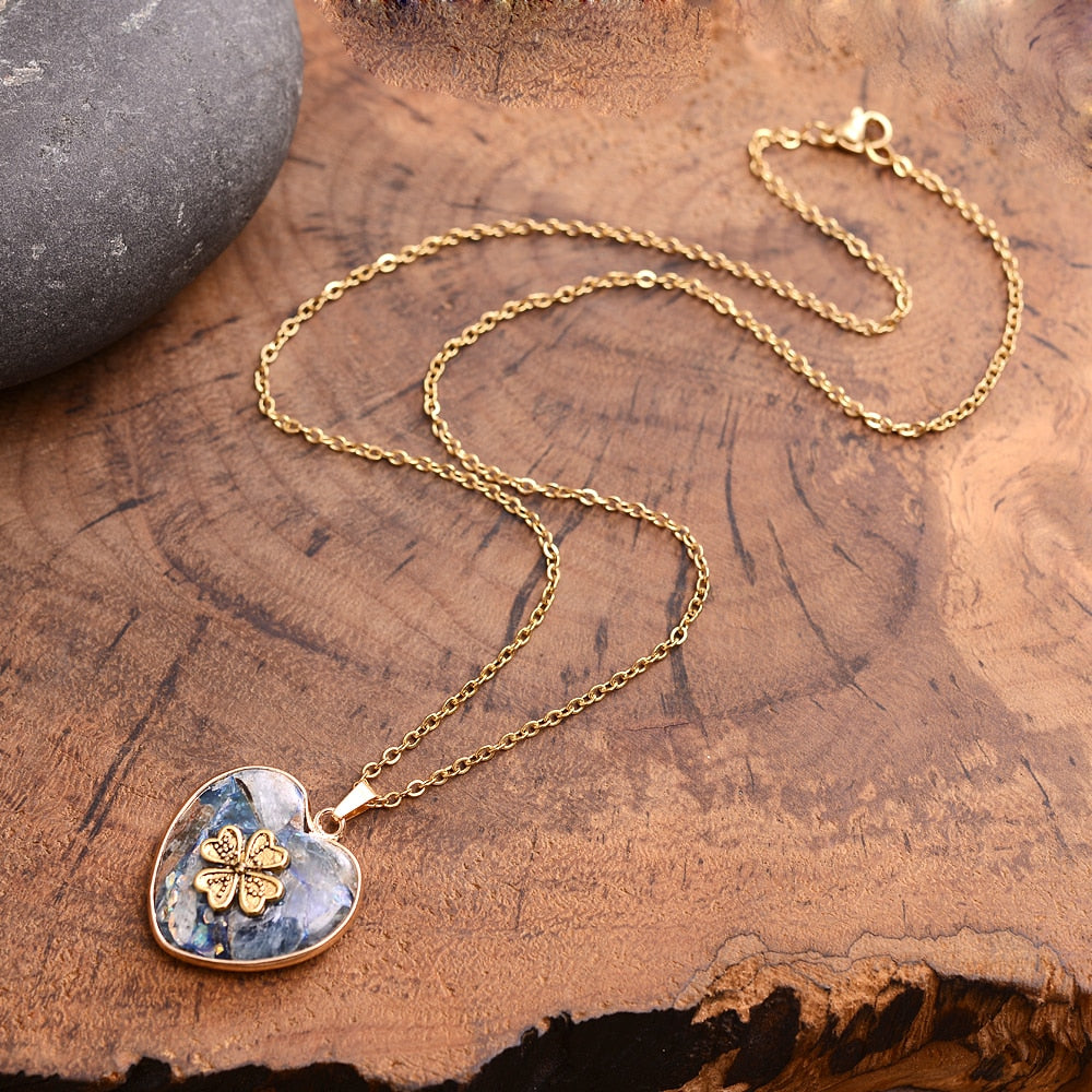 Four Leaf Clover Necklace - Heart Pendant – Sutra Wear