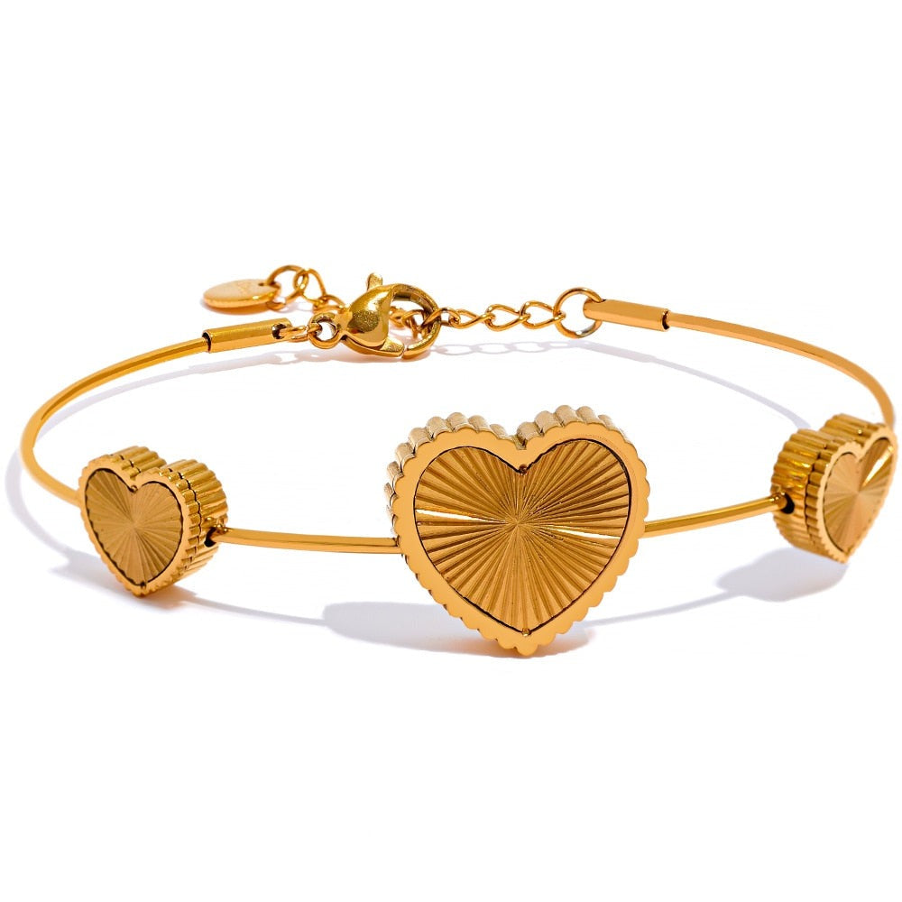 Diamond Heart Charm Belcher Bracelet set in 9ct Yellow Gold