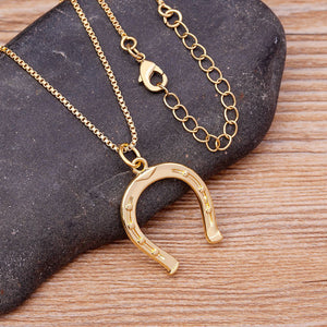 horseshoe necklace