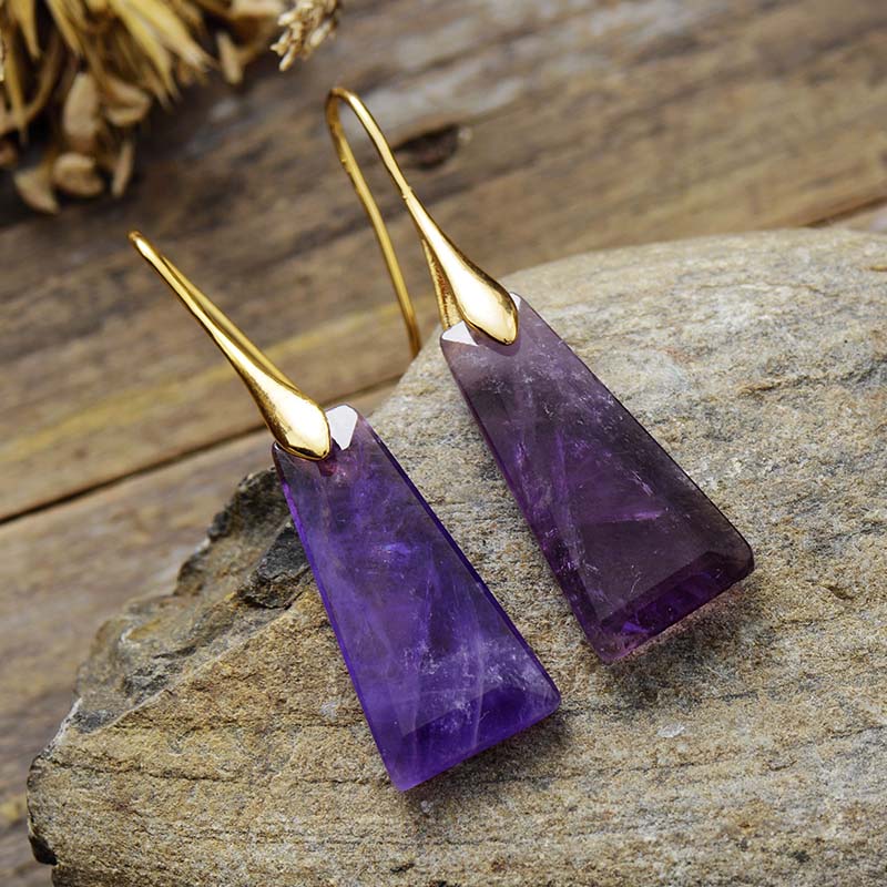 Amazon.com: Natural Stone Earrings, Amethyst Earrings for Women, Turquoise  Earrings Red Coral Crystal Chips Tumbled Stones for Western Jewelry, Reiki  Healing Crystal Dangle Earrings for Yoga, Meditation, 3 Pairs: Clothing,  Shoes &